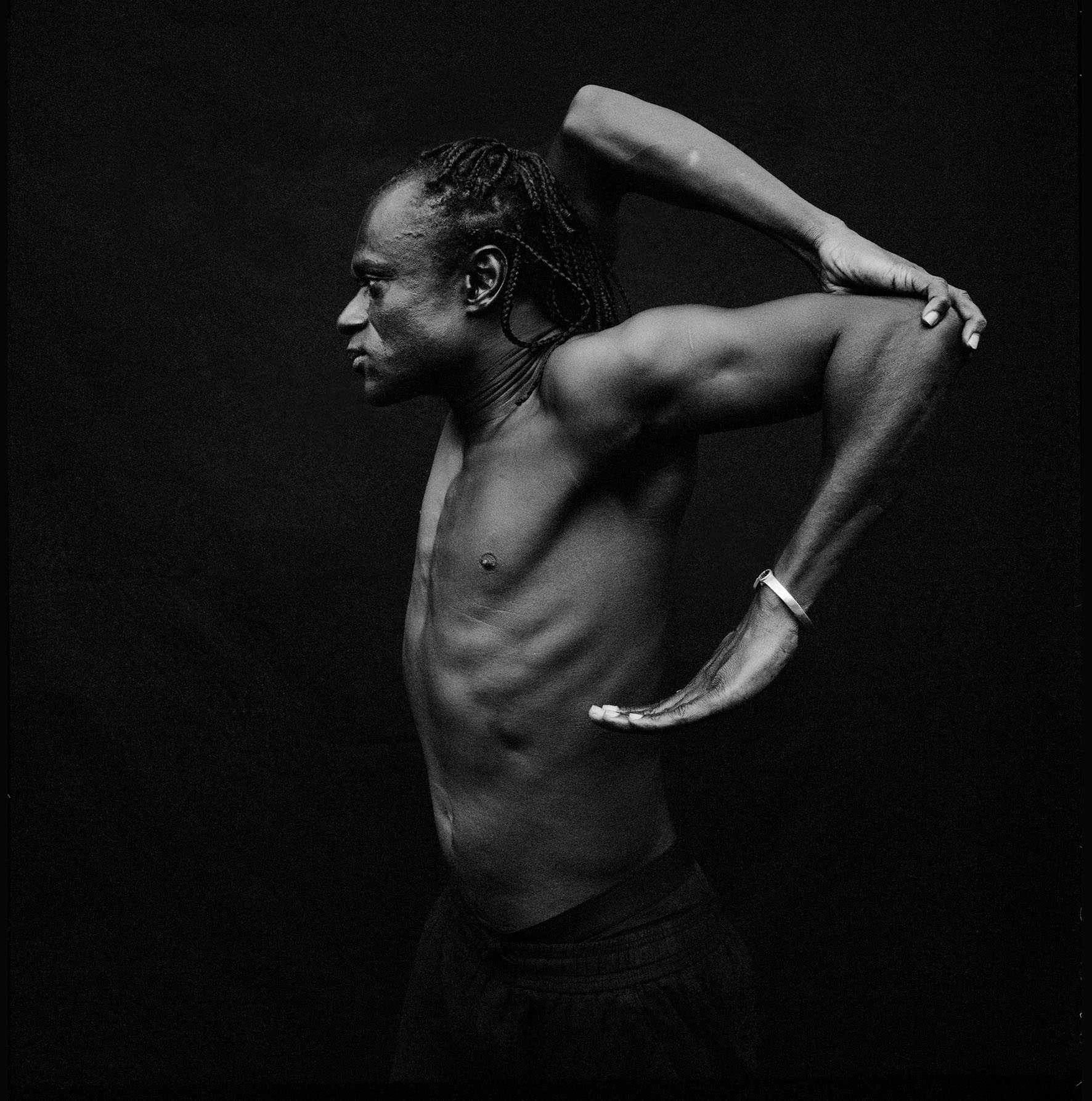 smaller-NANA-S.R.T.-WE-ARE-WHO-ARE-WHO-WE-MOVE-Tamsier-Joof-Avia-438bf1df442067c9d4a1264a2bd382fd