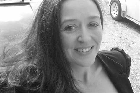 Karen van Hoey Smith